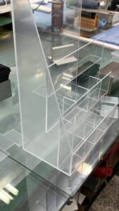 acrylic+cutting+assembly+domestically