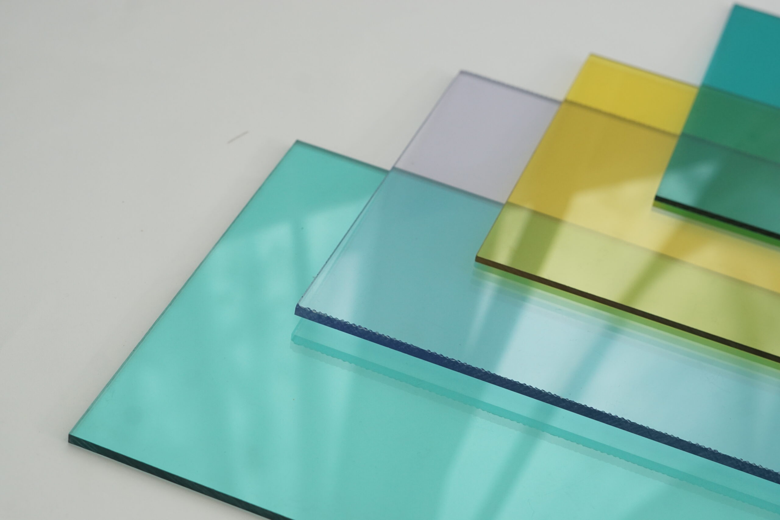 검증된 시험성적서와 렉산 판재 샘플